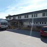 מלון Evenes Fjordhotel