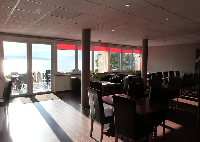 Evenes Fjordhotel Bogen (Nordland)